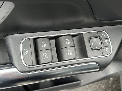 Certified 2023 Mercedes-Benz GLA 250 4MATIC w/ Premium Package image 15