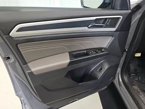 Used 2021 Volkswagen Atlas Cross Sport SEL AWD/4WD image 11