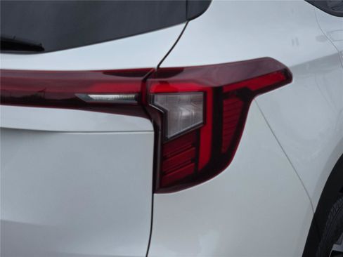 Used 2025 Kia Seltos S FWD image 13