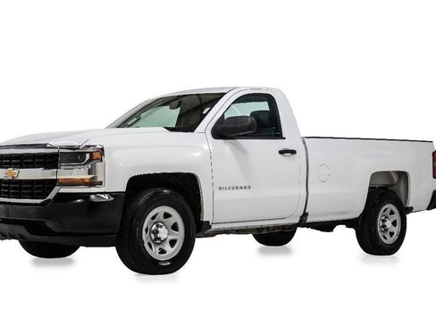 Used 2017 Chevrolet Silverado 1500 W/T RWD image 2