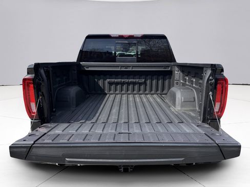 Used 2023 GMC Sierra 1500 Denali w/ Technology Package AWD/4WD image 19