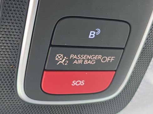 Used 2024 Hyundai Kona SEL FWD image 6
