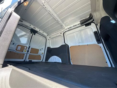 Used 2023 Ford Transit Connect XL FWD image 10