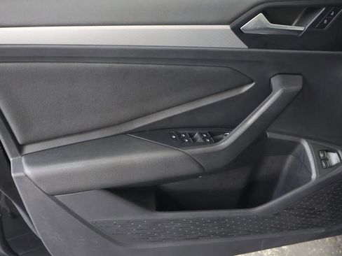 Used 2021 Volkswagen Jetta SE w/ SE Cold Weather Package FWD image 16