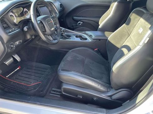 Used 2018 Dodge Challenger T/A image 17