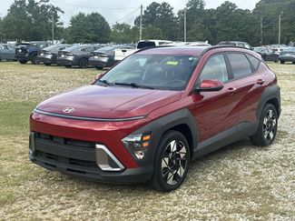 Used 2025 Hyundai Kona SEL FWD video 1