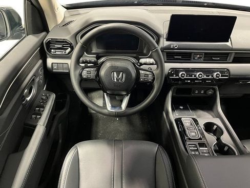 New 2026 Honda Pilot Touring image 14