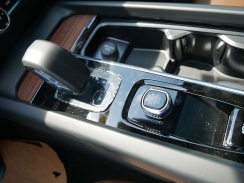 New 2026 Volvo V60 B5 Cross Country Plus w/ Climate Package image 9