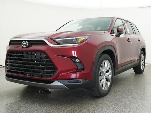 New 2026 Toyota Grand Highlander FWD image 32