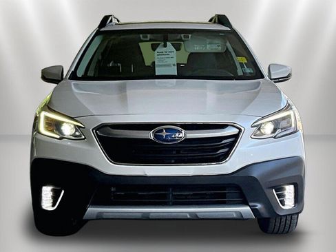 Certified 2022 Subaru Outback Limited XT AWD/4WD image 2