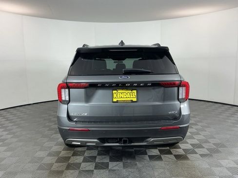 New 2026 Ford Explorer Active w/ Active Comfort Package image 6