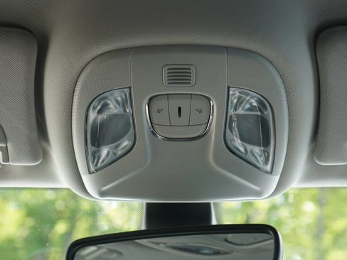 Used 2019 Jeep Compass Latitude AWD/4WD image 24
