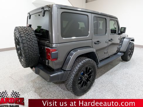 Used 2021 Jeep Wrangler Unlimited Sahara w/ Cold Weather Group AWD/4WD image 5
