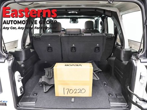 Used 2025 Jeep Wrangler Unlimited Sport S 4xe AWD/4WD image 9