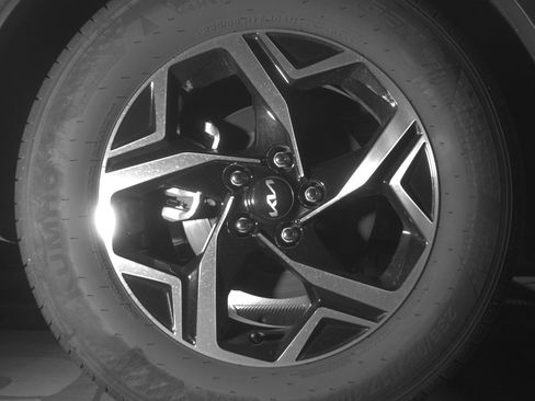 Used 2025 Kia Sportage LX image 15