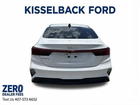 Used 2023 Kia Forte LXS w/ LXS Technology Package FWD image 5