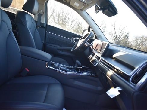 New 2025 Kia Sorento SX image 14