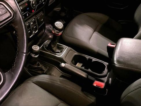 Used 2021 Jeep Wrangler Unlimited Sport image 15