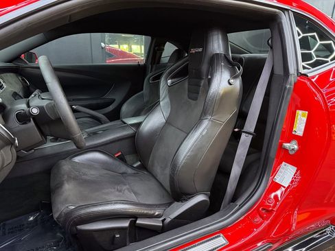 Used 2014 Chevrolet Camaro Z/28 image 16