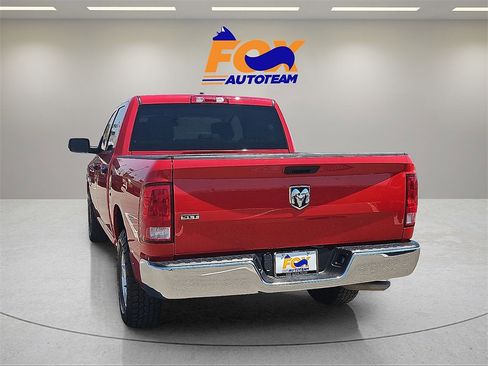 Used 2022 RAM 1500 Classic SLT image 8