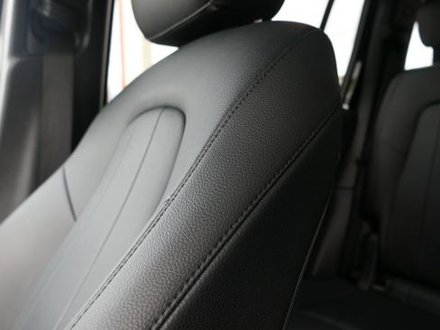 Used 2023 Mercedes-Benz GLB 250 image 13