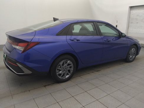 Used 2024 Hyundai Elantra SEL FWD image 10