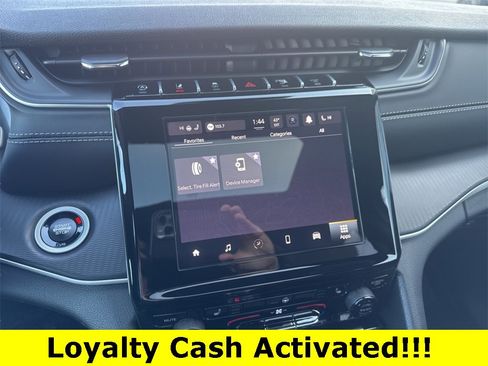 New 2025 Jeep Grand Cherokee Altitude image 12