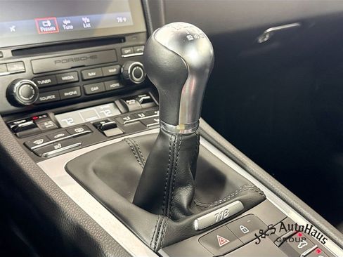 Used 2022 Porsche 718 Cayman RWD image 19