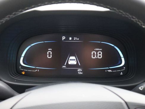 New 2026 Hyundai Venue SEL FWD image 31