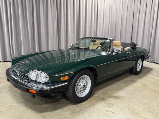 Used 1990 Jaguar XJS V12 Convertible RWD image 3