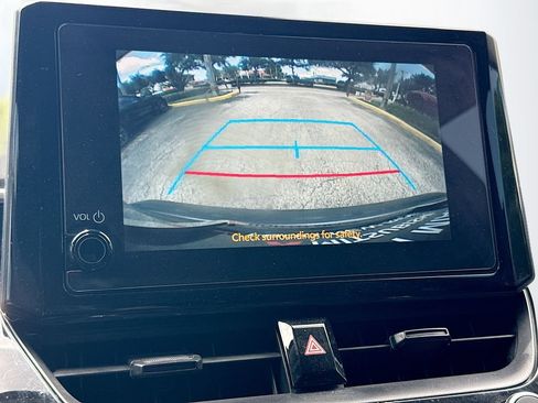 Used 2023 Toyota Corolla LE FWD image 13
