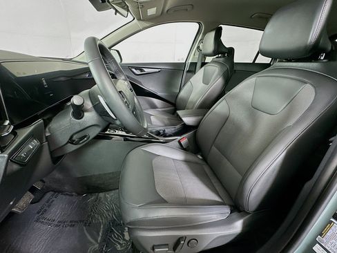 Used 2023 Kia Niro EX FWD image 18