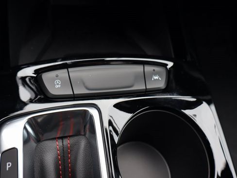 New 2026 Chevrolet Trax RS w/ Sunroof Package image 10