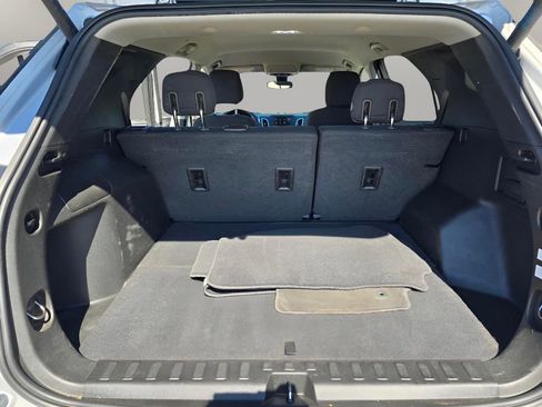 Used 2020 Chevrolet Equinox LT w/ Driver Convenience Package image 29