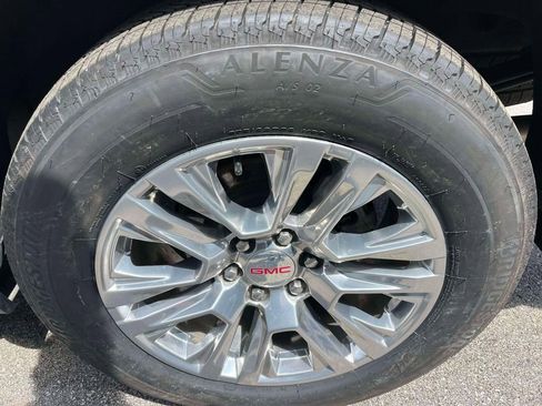 Used 2022 GMC Sierra 1500 Denali w/ Technology Package AWD/4WD image 12