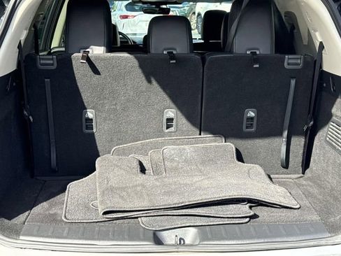 Certified 2024 Nissan Pathfinder SL image 8