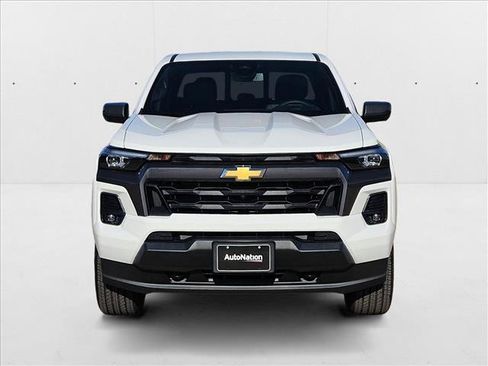 New 2026 Chevrolet Colorado LT w/ LT Convenience Package AWD/4WD image 6