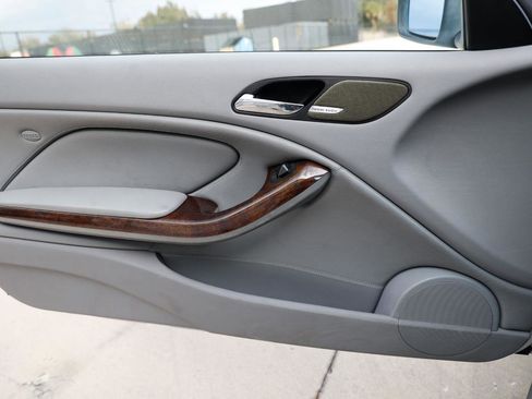Used 2005 BMW 330Ci Convertible image 37