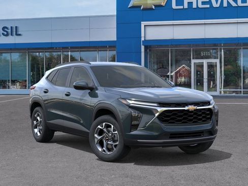 New 2026 Chevrolet Trax LT FWD image 7