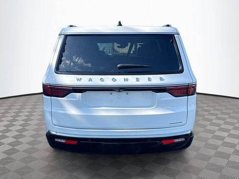 Used 2024 Jeep Wagoneer Series III image 7