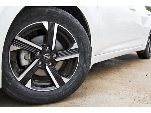 Certified 2025 Nissan Sentra SV FWD image 25