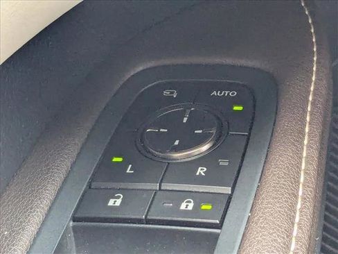Used 2024 Lexus RX 350 FWD w/ Technology Package image 9