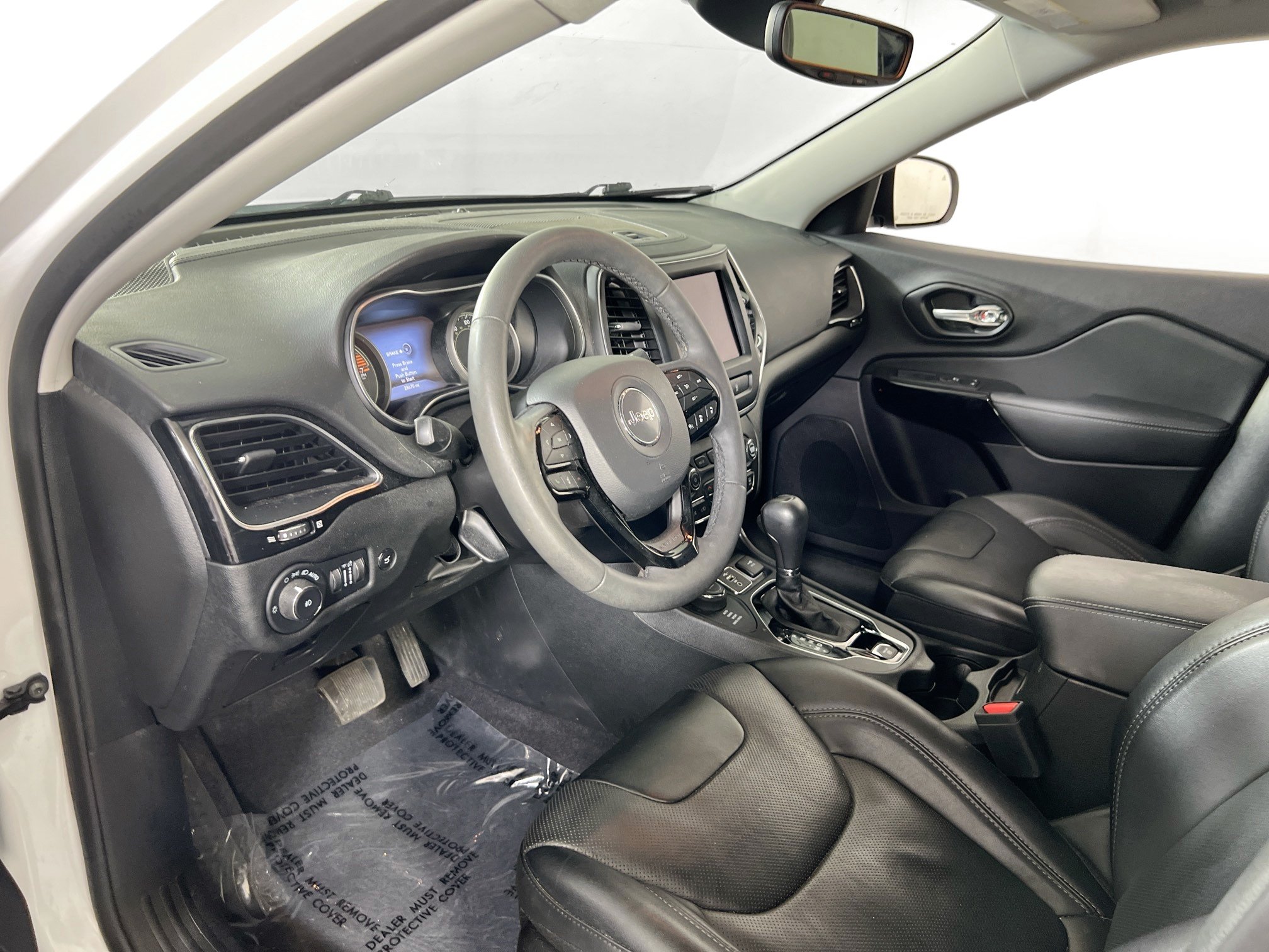 Used 2023 Jeep Cherokee Altitude Lux w/ Lux Elite Package AWD/4WD image 9