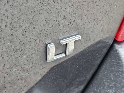 Used 2018 Chevrolet Trax LT w/ LT Convenience Package image 11