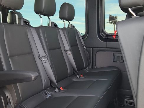 Used 2023 Mercedes-Benz Sprinter 2500 image 20