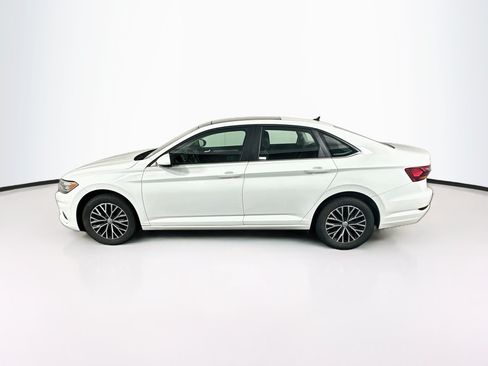 Used 2019 Volkswagen Jetta SE FWD image 4