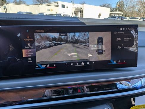 New 2026 BMW 760i xDrive w/ Executive Package AWD/4WD image 13
