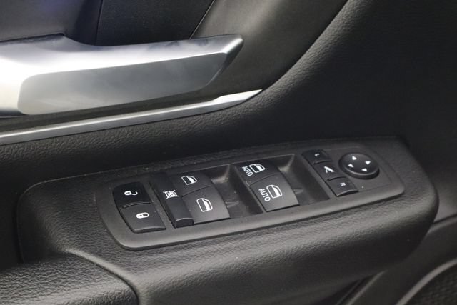 Used 2022 RAM 1500 Big Horn AWD/4WD image 16
