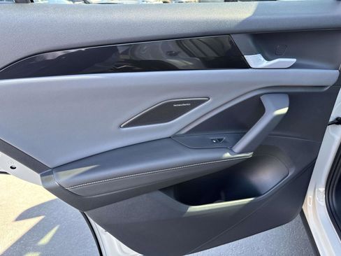 New 2026 Volkswagen Tiguan SEL R-Line image 11