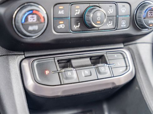 Used 2023 GMC Acadia AT4 w/ Technology Package image 28